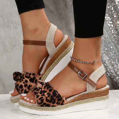 CM | Sandales à la mode