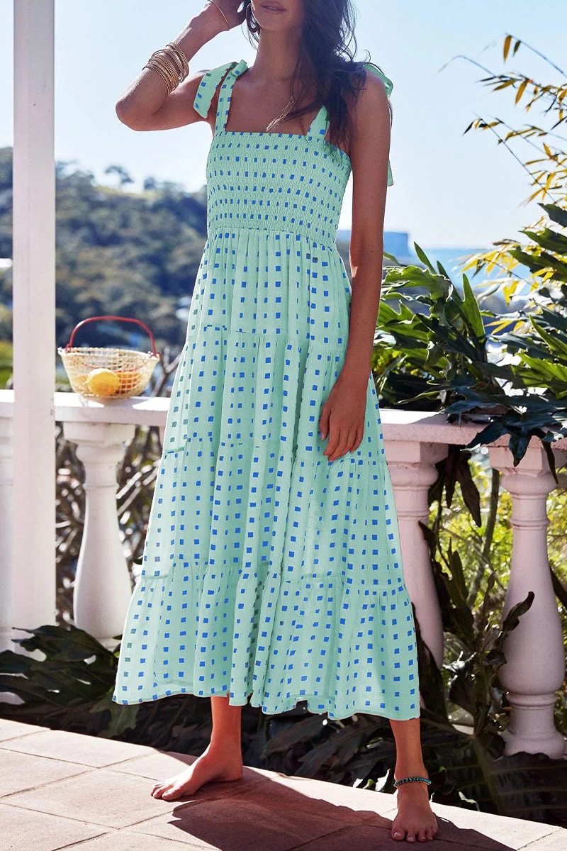 Robe à fines bretelles et pois sur Fashion Street