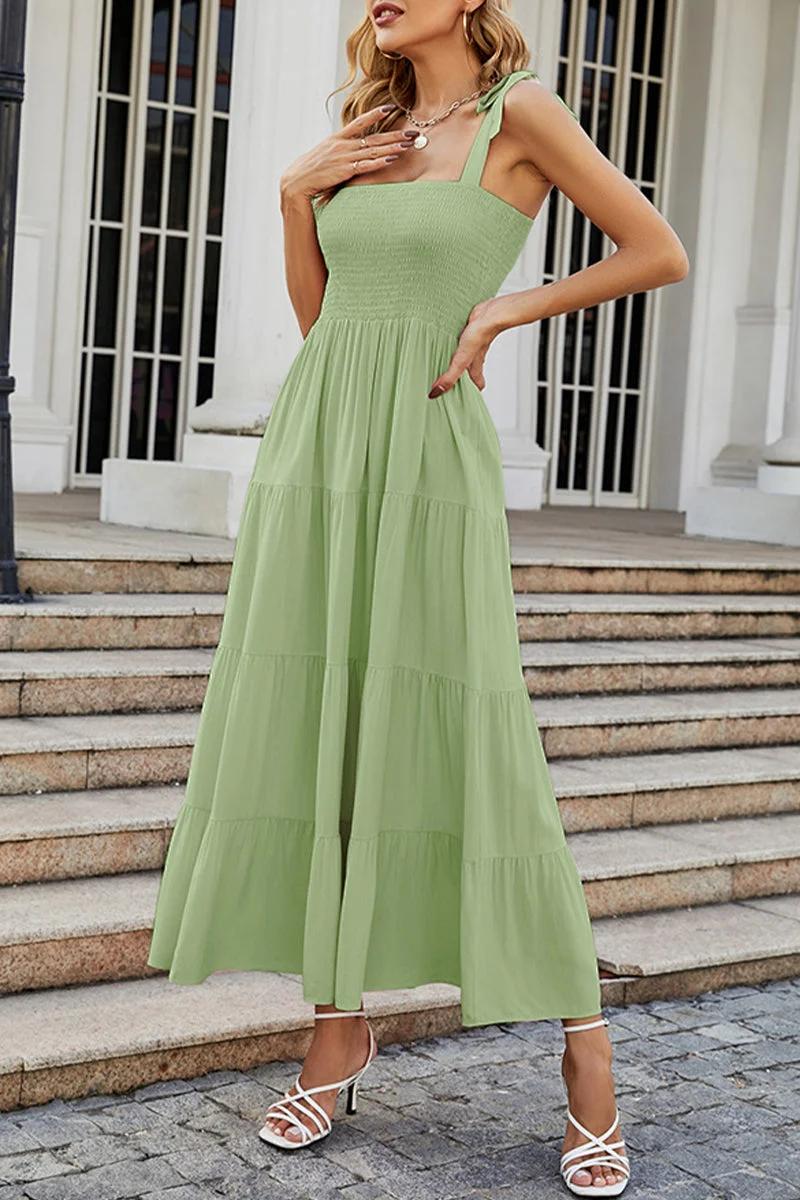 Robe à fines bretelles et pois sur Fashion Street