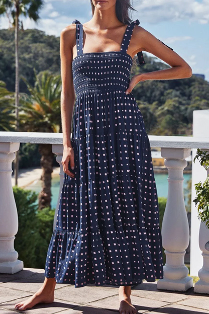Robe à fines bretelles et pois sur Fashion Street