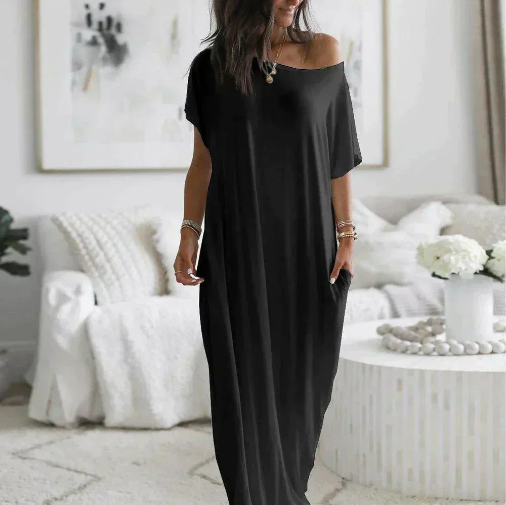 Élégance sans effort dans une robe t-shirt maxi