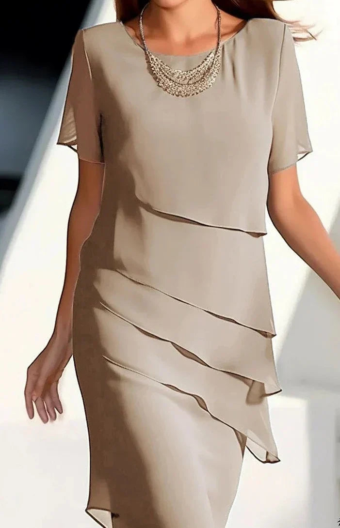 Robe élégante avec plis et légèreté