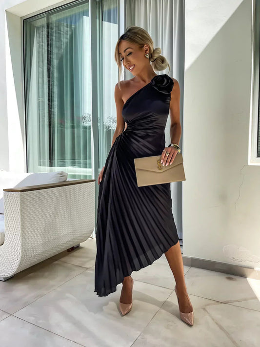 Robe midi élégante avec motif asymétrique et une seule bretelle