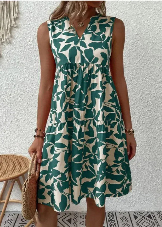 Robe d'été élégante avec encolure en V et silhouette féminine