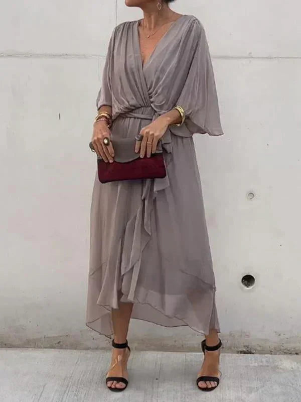 Robe en mousseline avec encolure en V