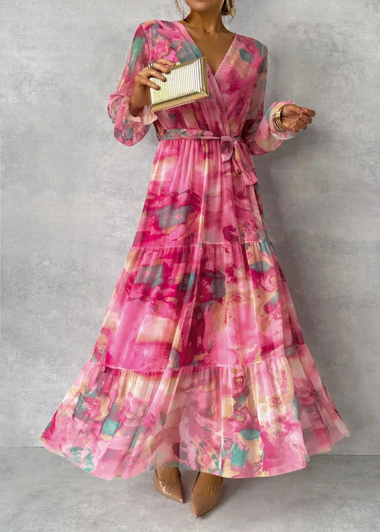 Robe d'été à manches longues dans un modèle moderne