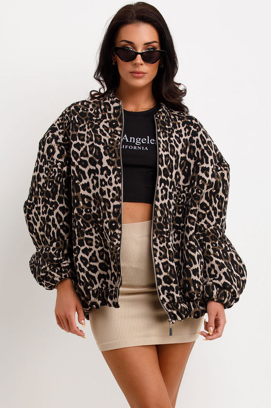 Kiera - veste bombardier léopard à la mode