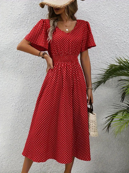Robe imprimée sur toute la surface et taille arrondie, robe décontractée à manches courtes