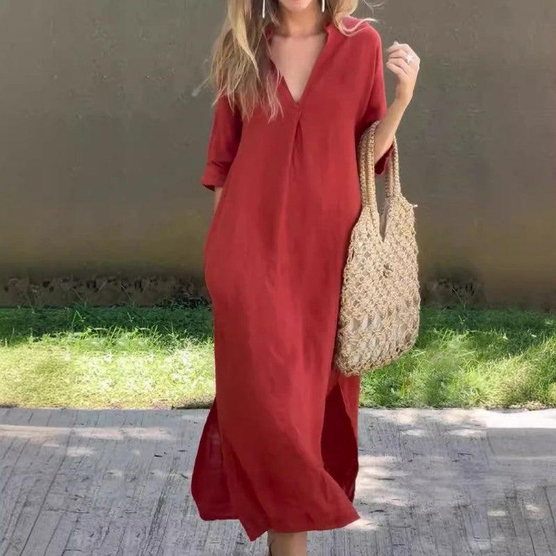 Robe longue élégante avec encolure en V et fente sur le côté