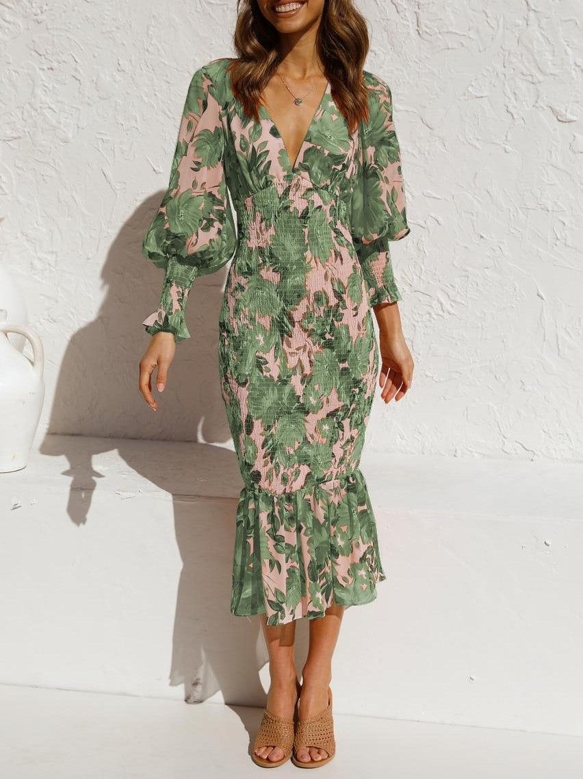 Robe à manches longues avec taille élastique et imprimé, jupe à volants