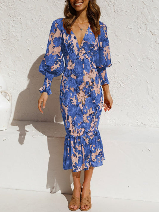 Robe à manches longues avec taille élastique et imprimé, jupe à volants