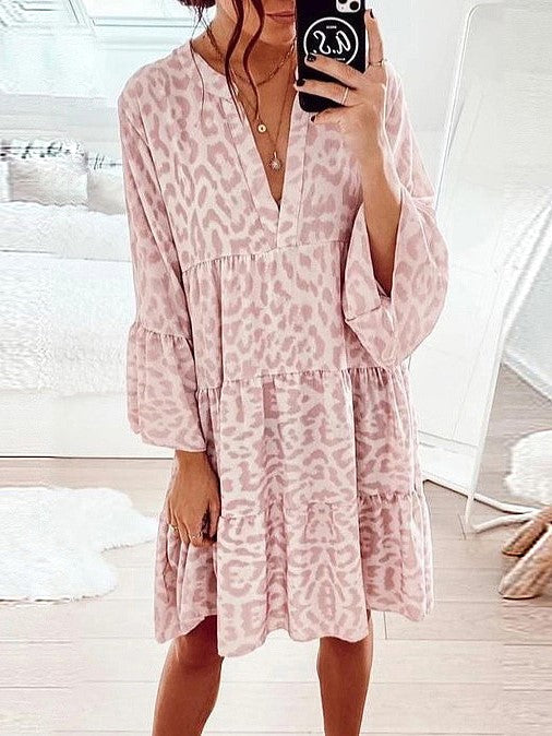 Robe imprimée à manches longues et encolure en V ample