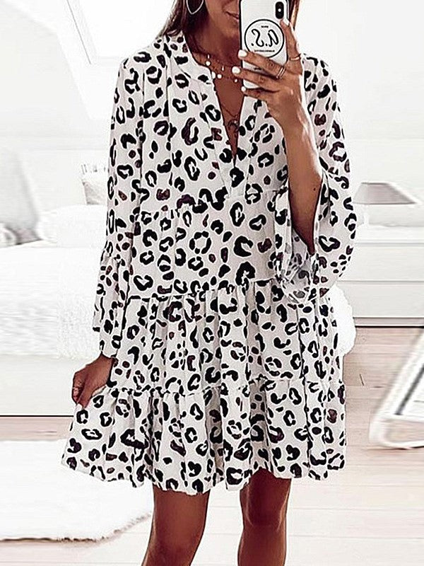 Robe imprimée à manches longues et encolure en V ample