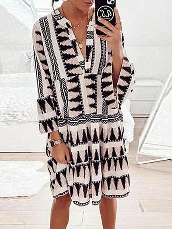 Robe imprimée à manches longues et encolure en V ample