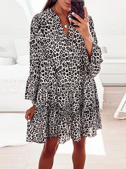 Robe imprimée à manches longues et encolure en V ample